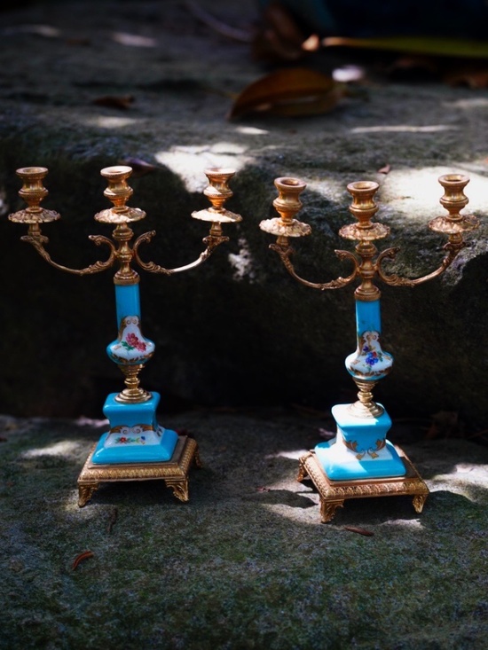 Other - Antique French Sèvres Style Porcelain & Gilt Bronze Candelabras - Pair